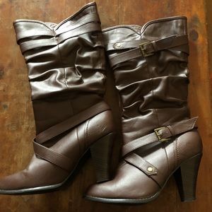 Mid calf heel boots